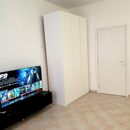 Elena&Bryan Guest House Специя Екстериор снимка